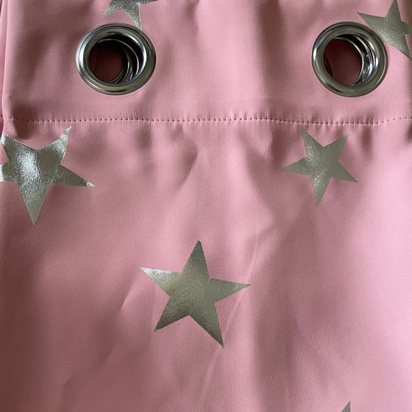 Curtains - Picture 2 of 2